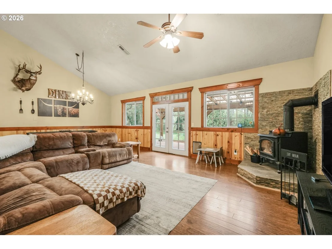 Photo of 824 W CENTRAL AVE