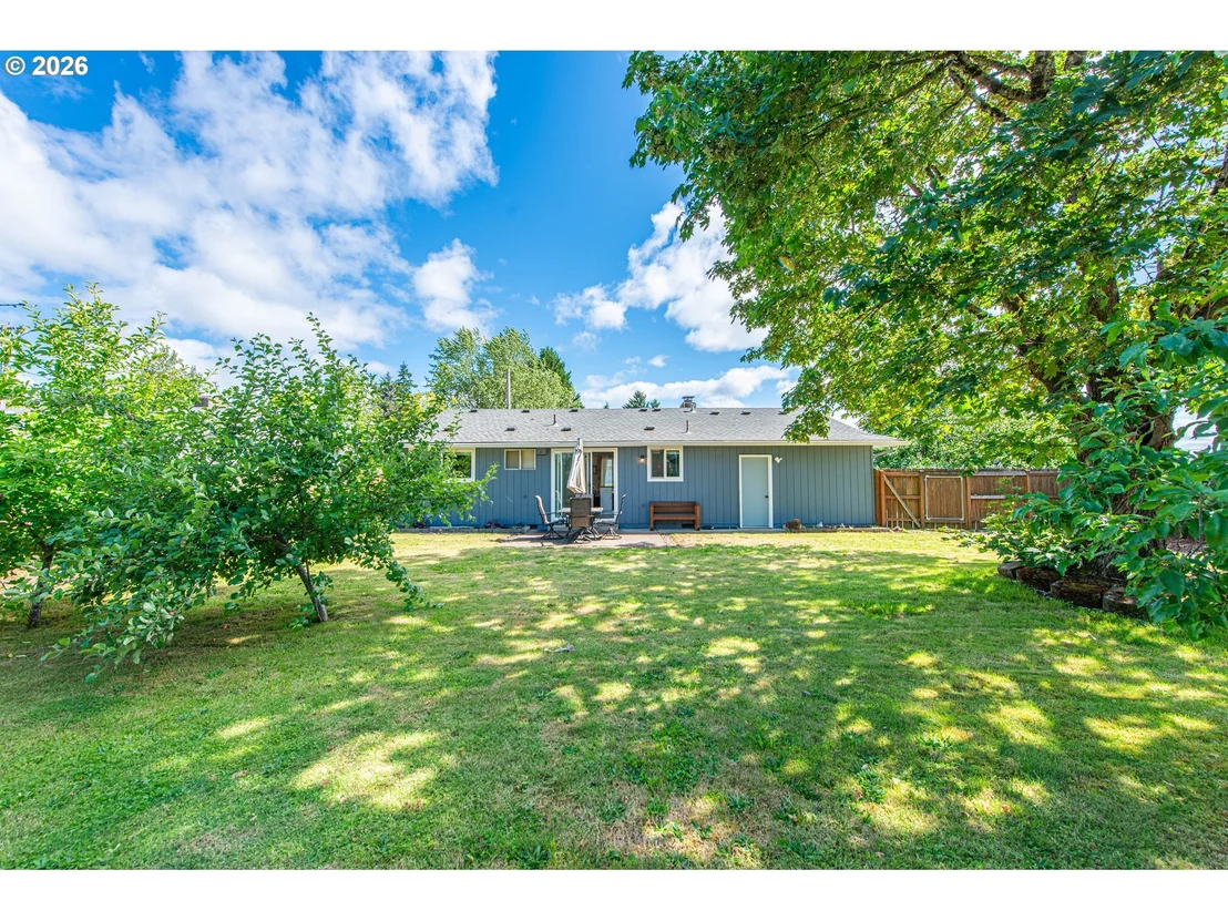Photo of 5621 CODY AVE