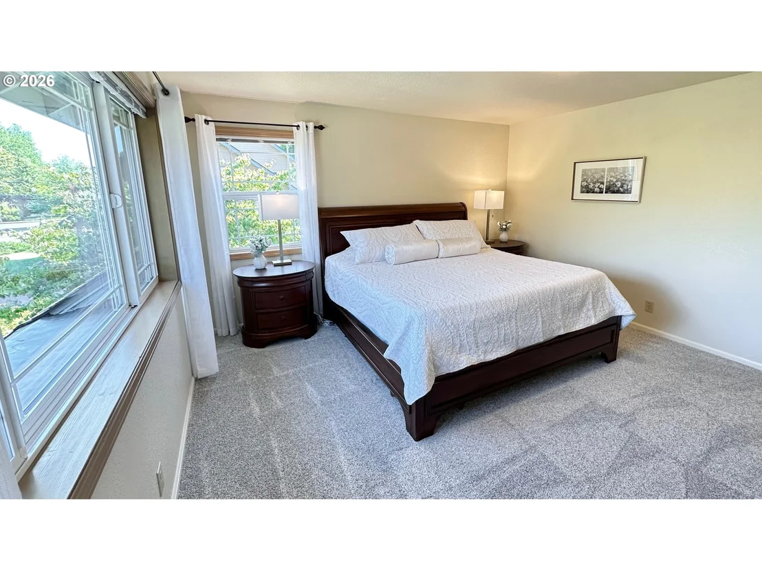 Photo of 1364 VICTORIAN WAY