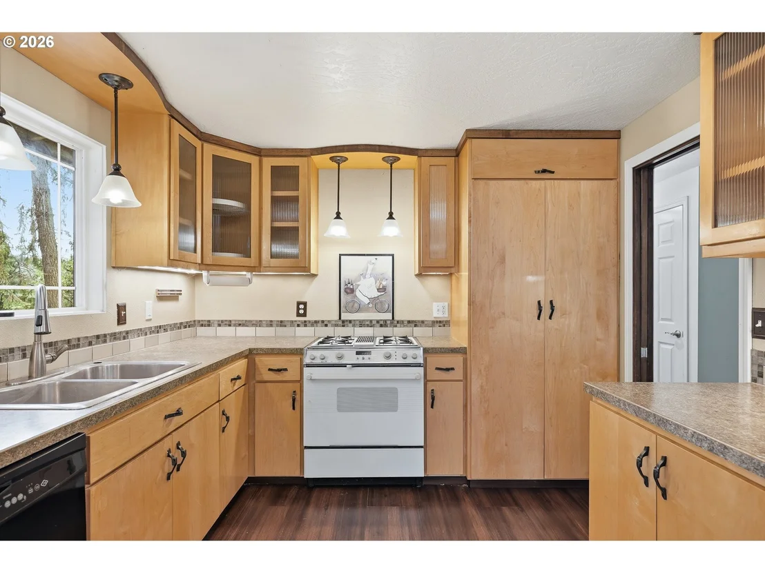 Photo of 30 COACHMAN DR