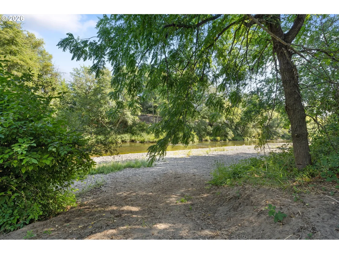 Photo of 220 Faver DR