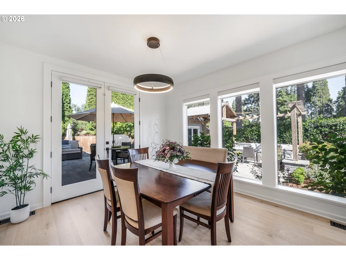 Photo of 673 SHORELINE WAY