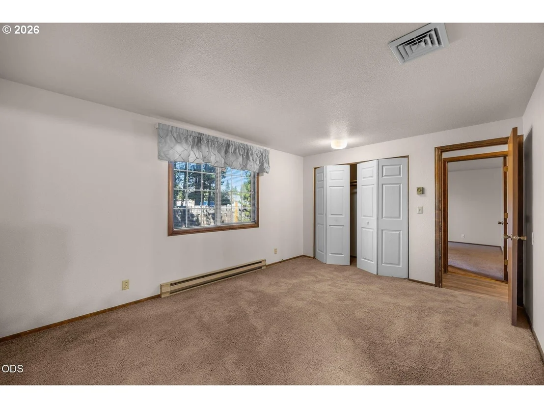 Photo of 52300 GLENWOOD DR