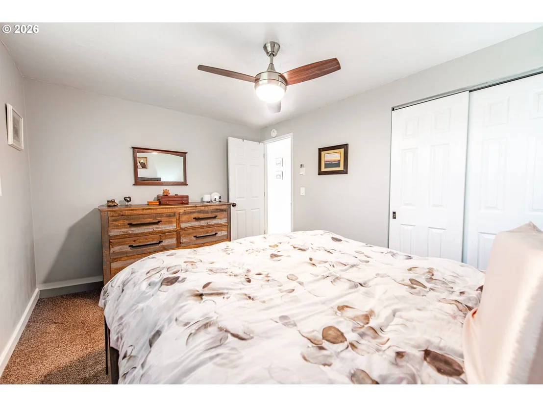 Photo of 5621 CODY AVE