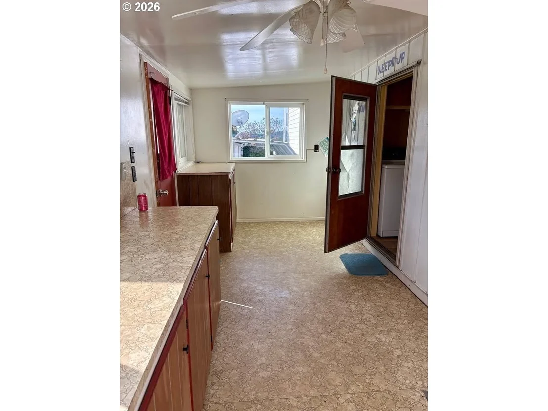 Photo of 15936 BAY VIEW DR