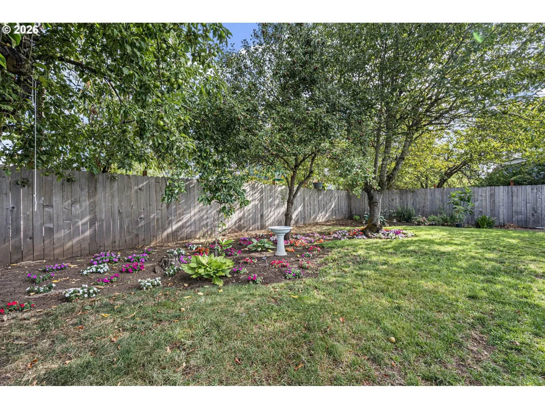Photo of 518 SCOTTS GLEN DR