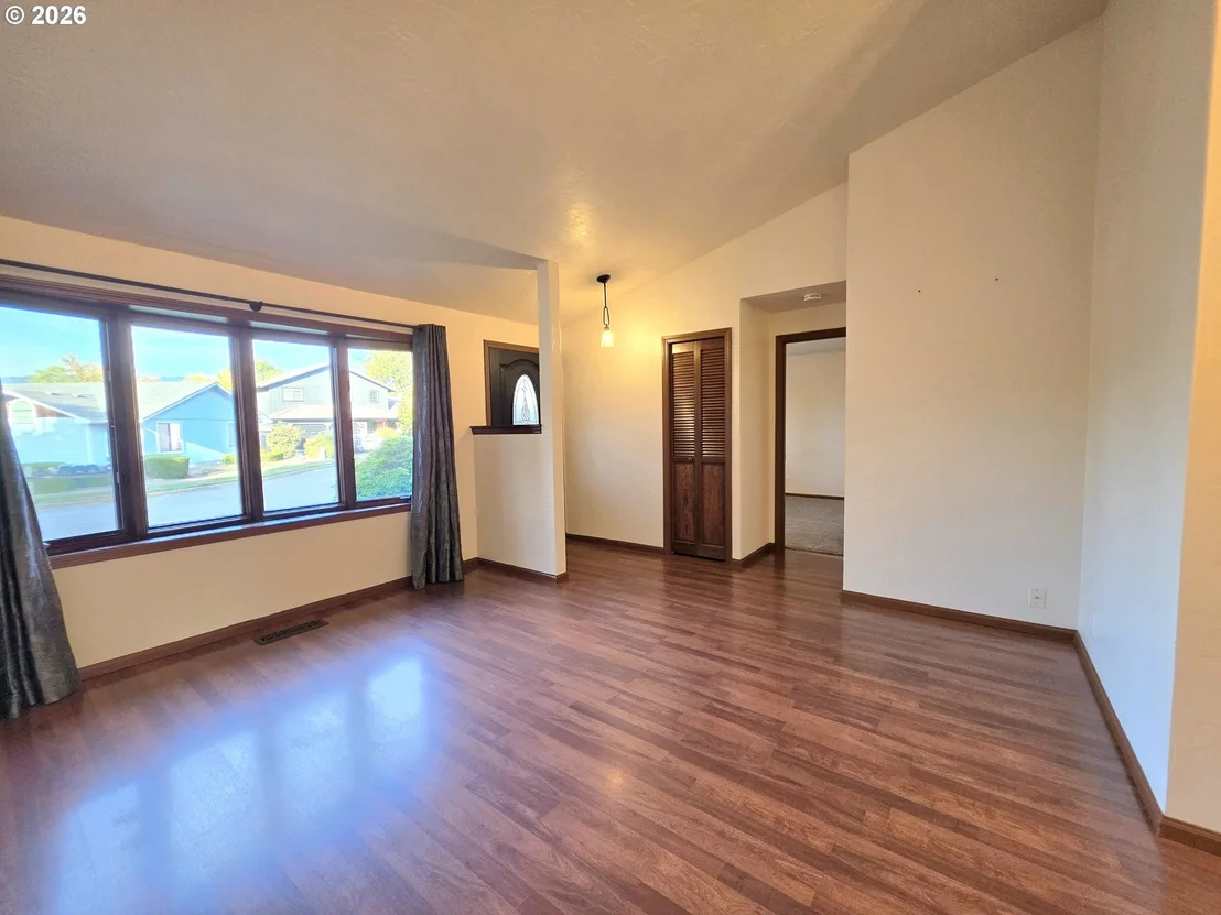 Photo of 2916 ELYSIUM AVE