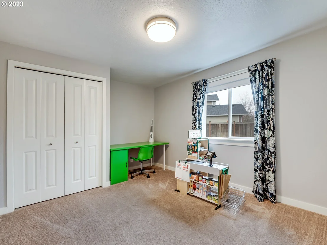 Photo of 51 SILVER OAK DR