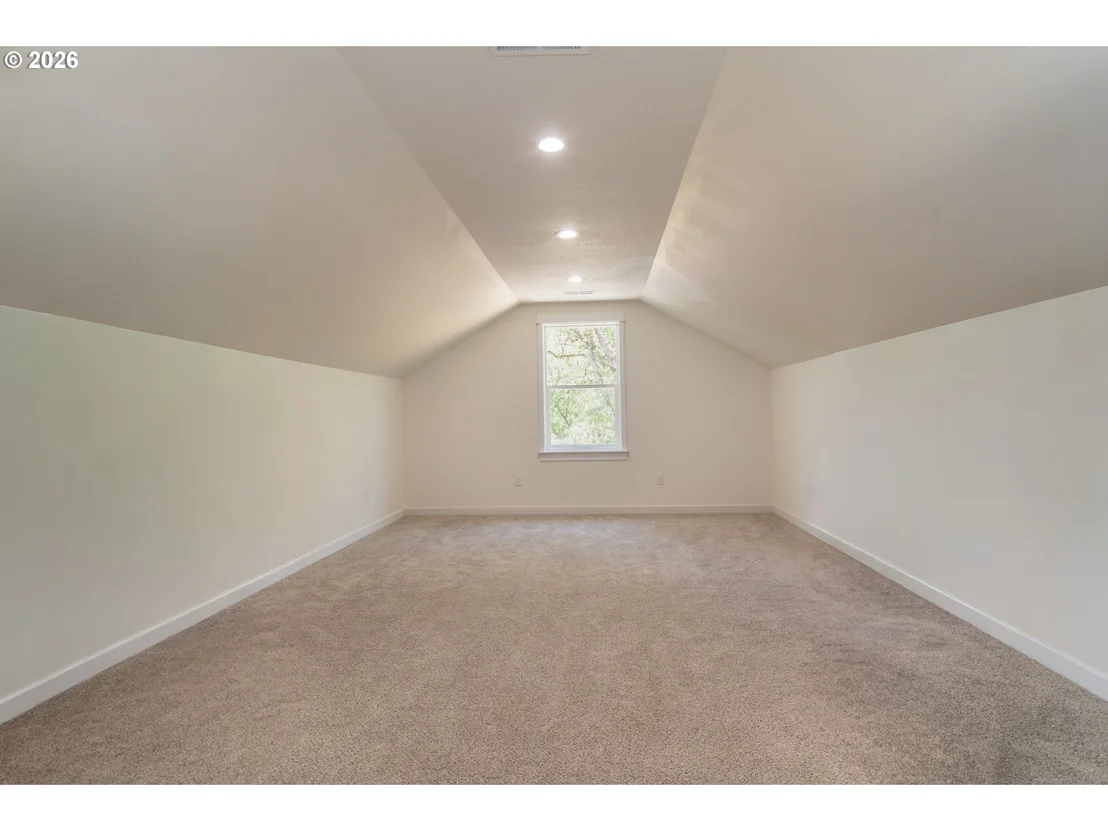 Photo of 492 TERRACE DR