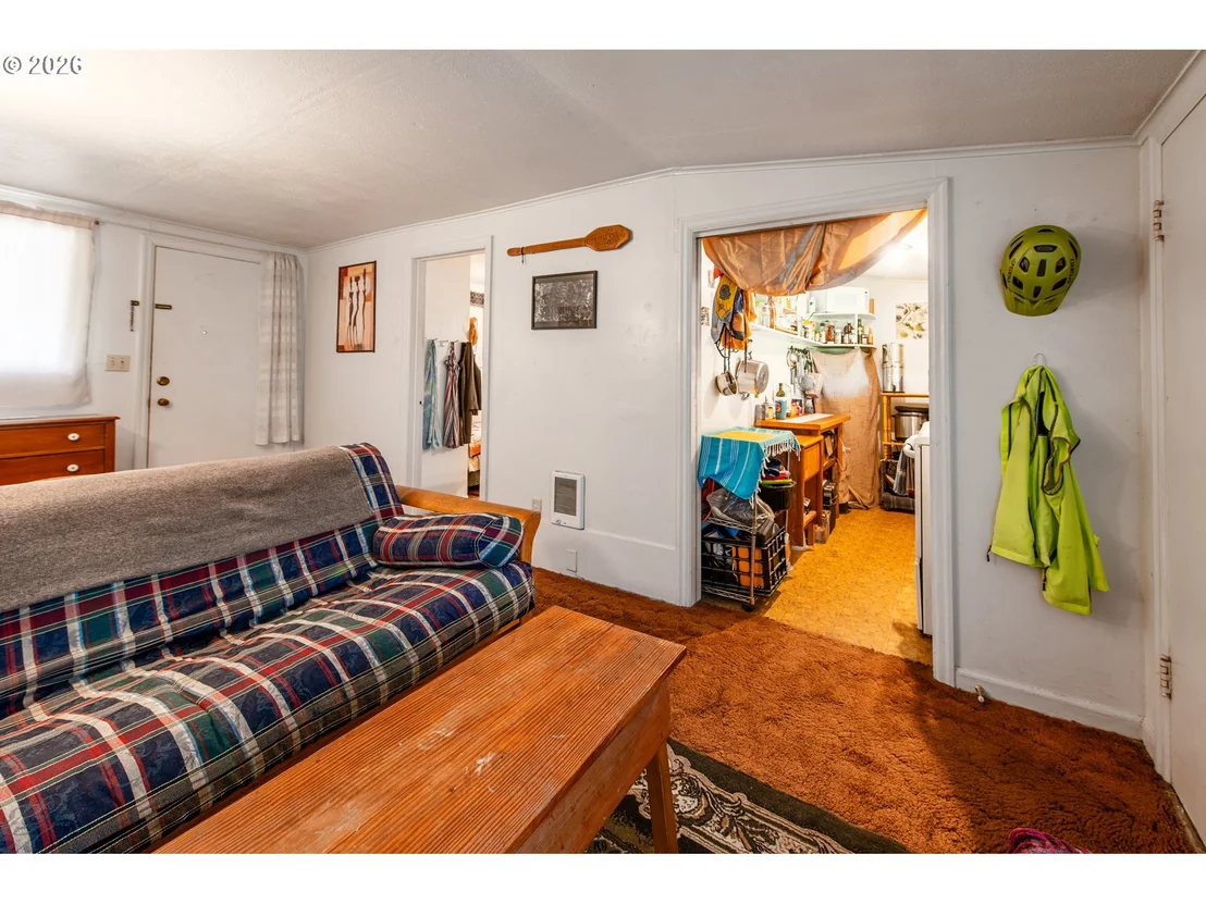 Photo of 441 W D ST