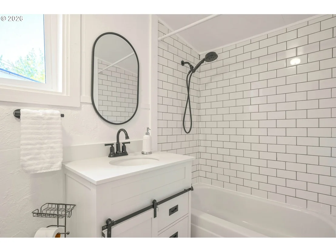 Photo of 1875 W 18TH AVE