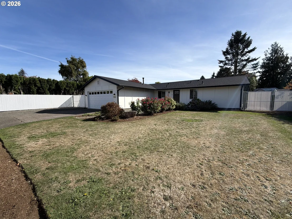 Photo of 1320 NE 17TH ST