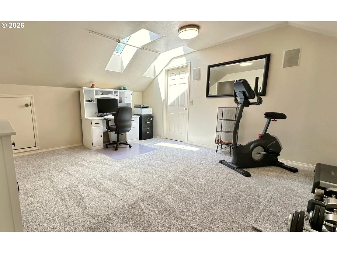 Photo of 1364 VICTORIAN WAY