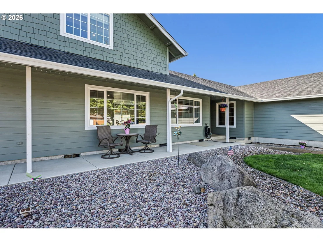 Photo of 1101 CEDAR CT