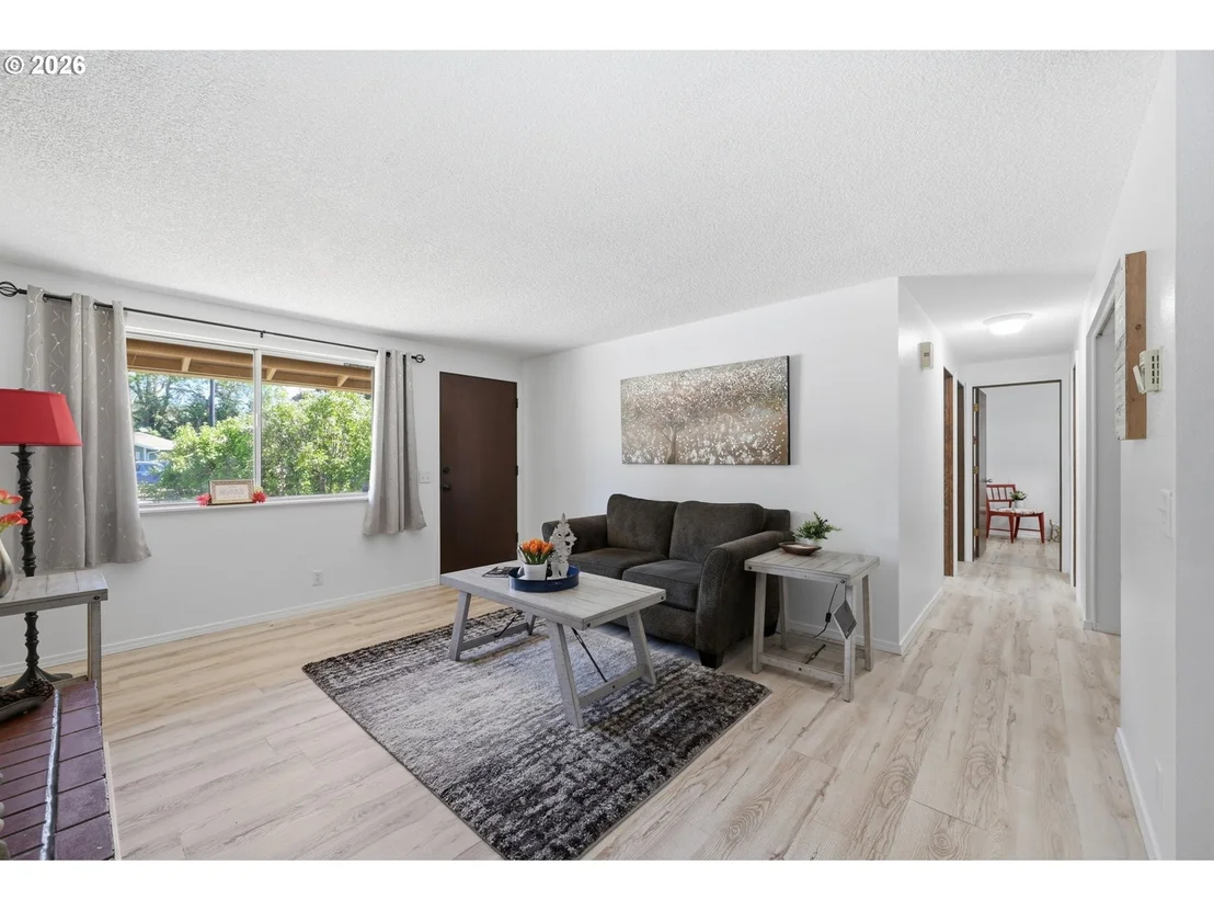 Photo of 2250 W IRWIN WAY