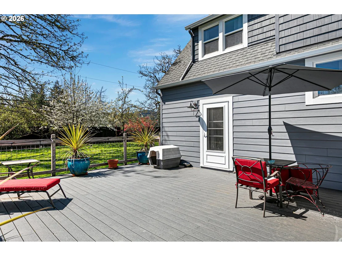 Photo of 78659 SEARS RD