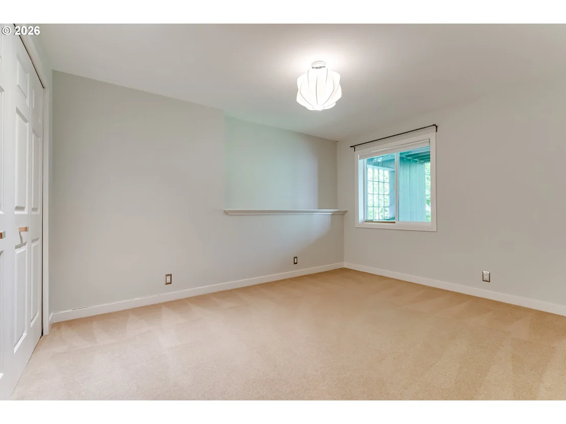 Photo of 38 RIDGELINE DR