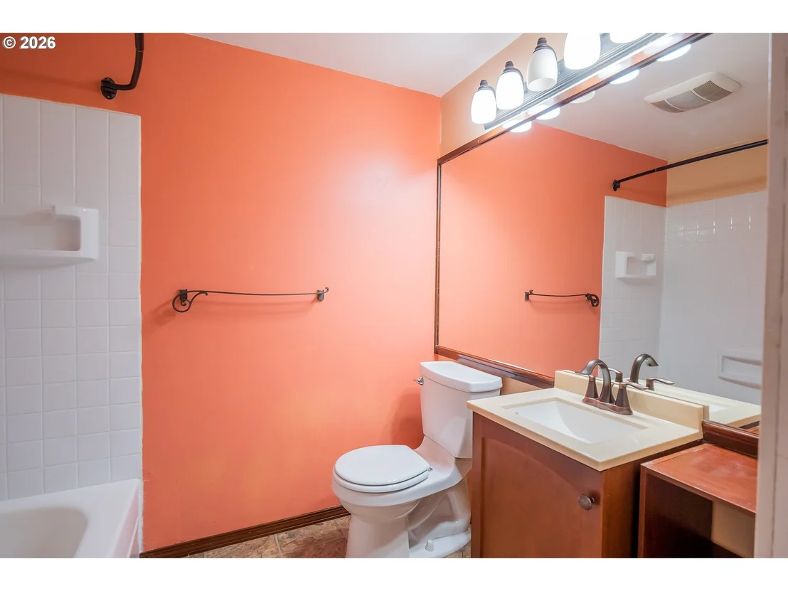 Photo of Unit C at 4047 DONALD ST