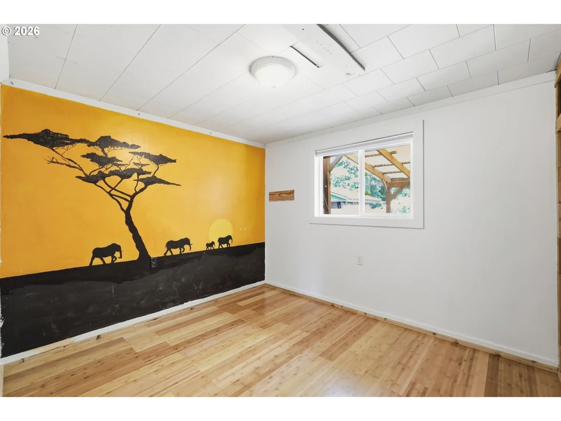 Photo of 605 KOURT DR