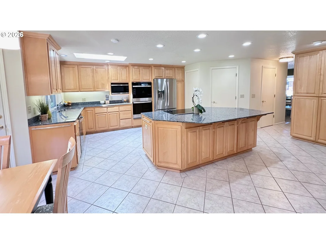 Photo of 1364 VICTORIAN WAY