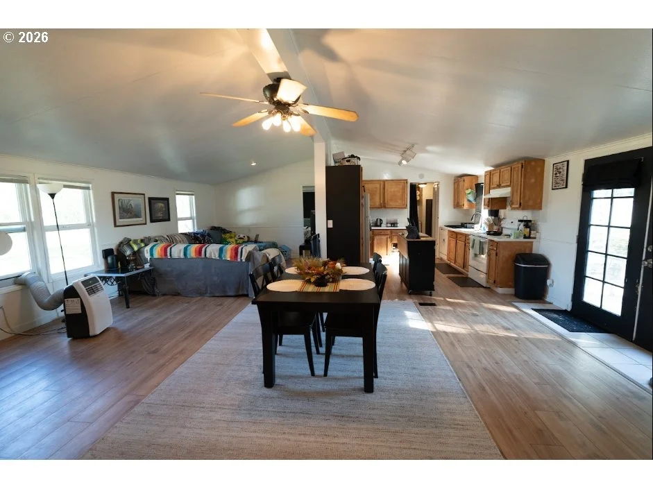 Photo of 43594 GERTTULA LN