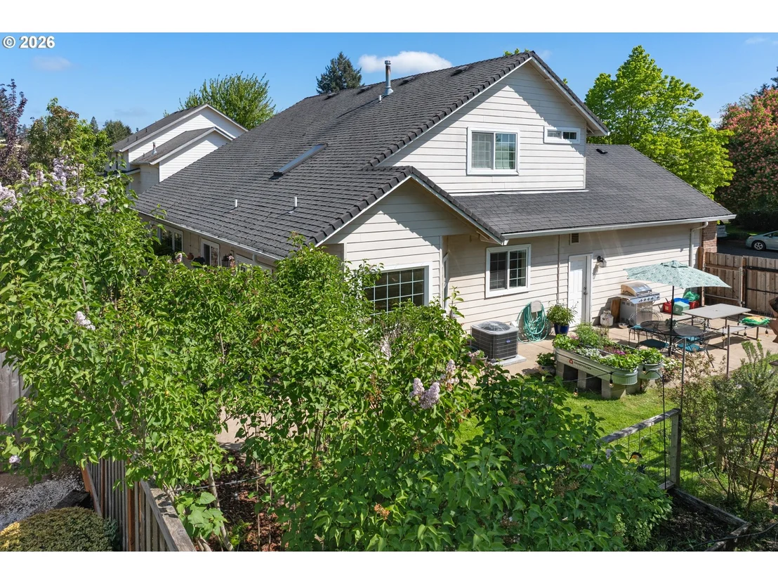 Photo of 190 NAISMITH BLVD