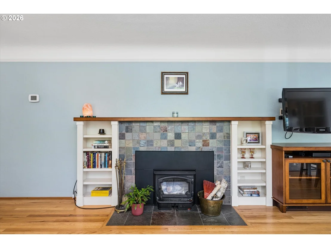 Photo of 190 W 36TH AVE