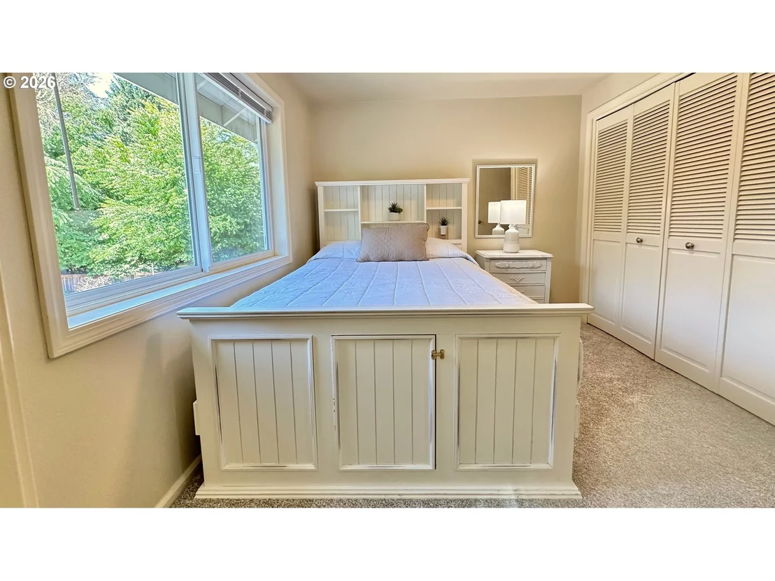 Photo of 1364 VICTORIAN WAY