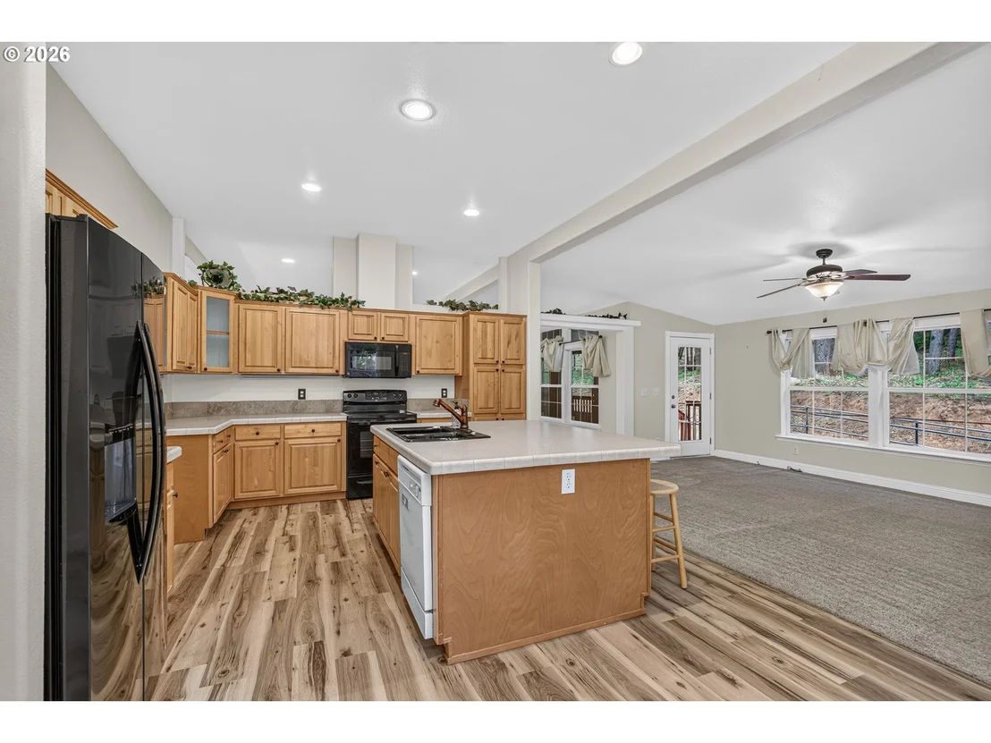 Photo of 530 INGALLS LN