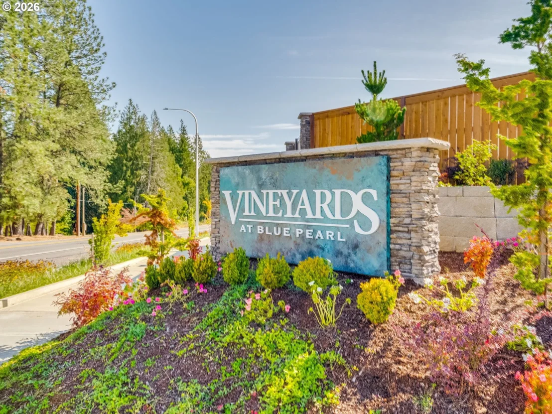 Photo of 1407 SE ROSEFINCH AVE