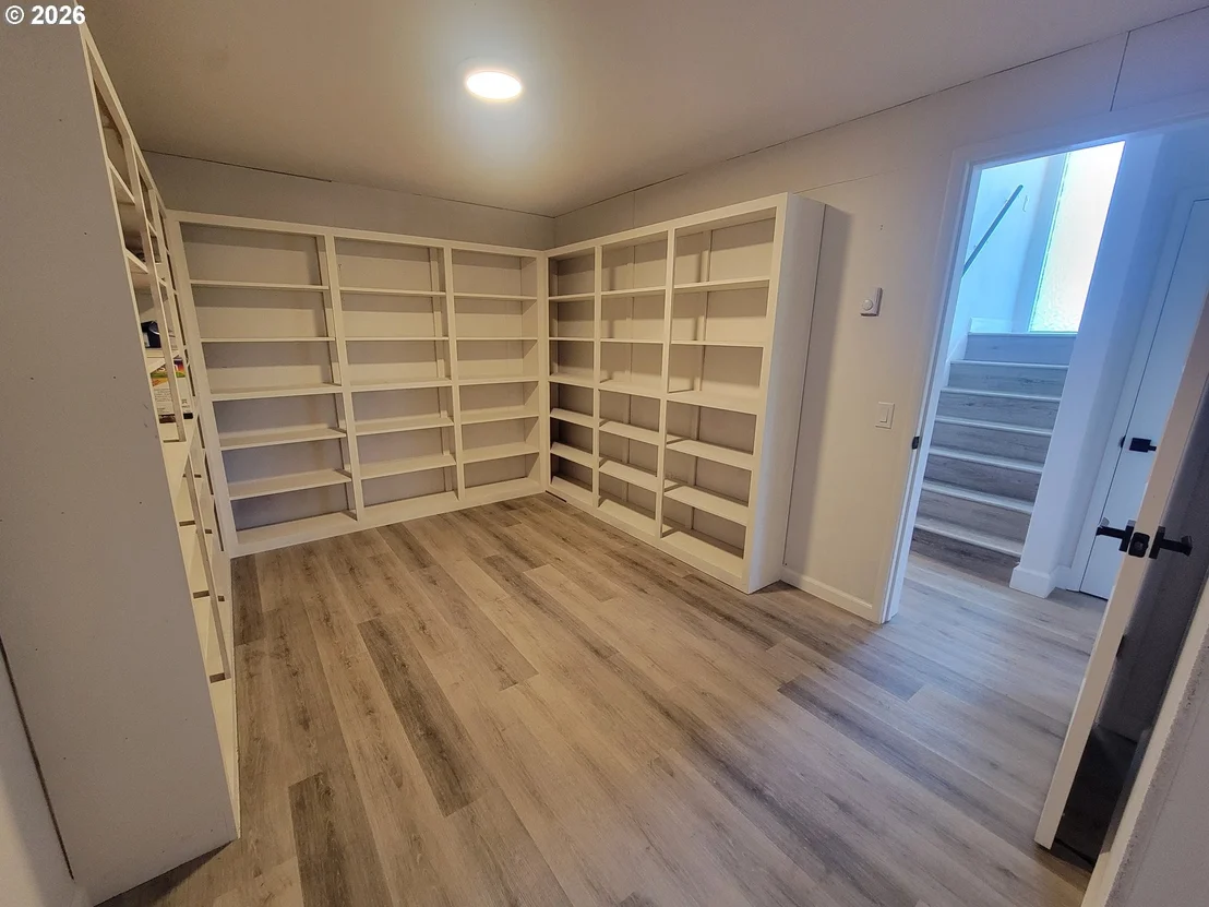 Photo of 2460 W 21ST AVE