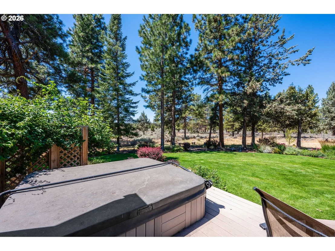 Photo of 17690 Mountain View RD SW