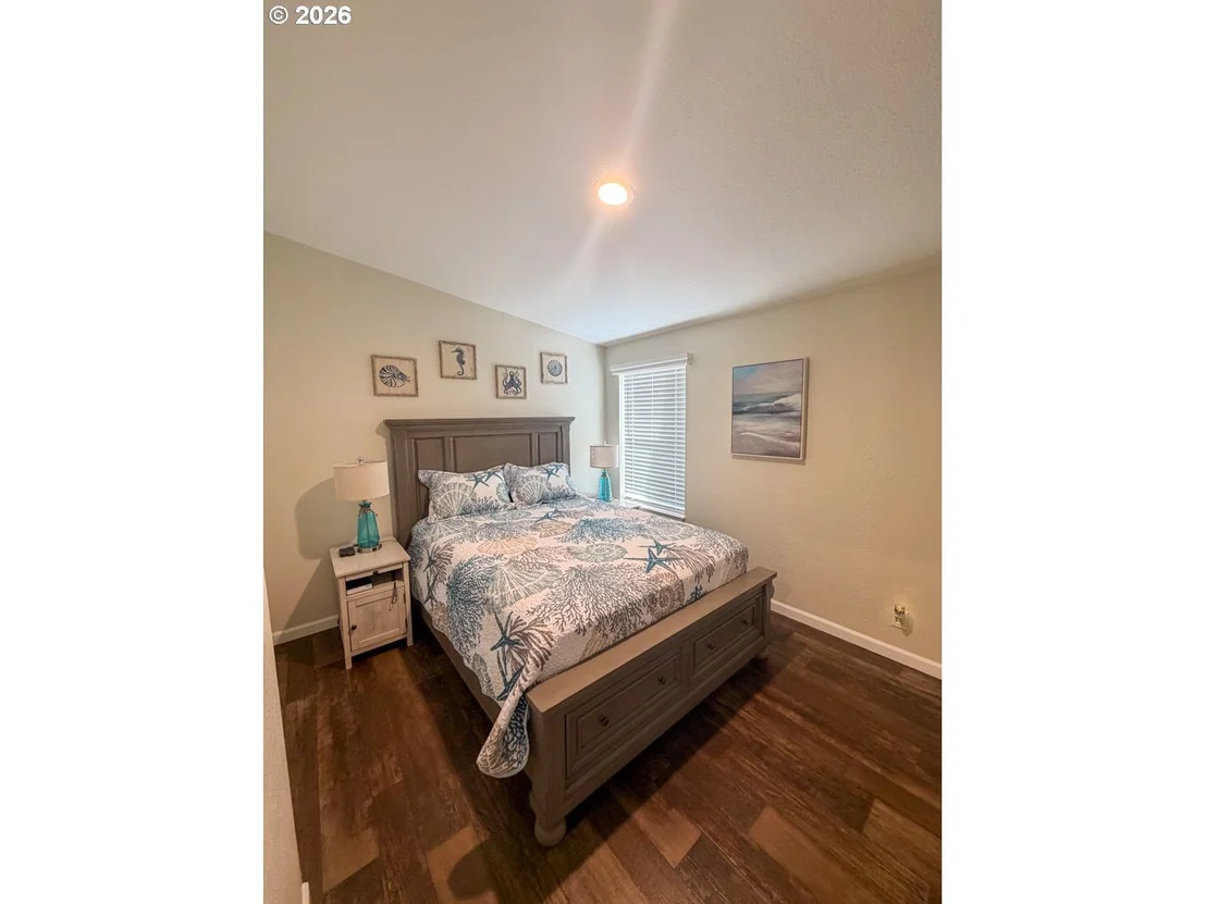 Photo of 1060 CEDAR LOOP
