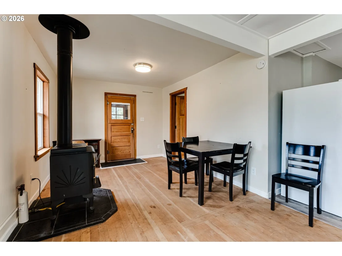 Photo of 111 HOLEMAN AVE