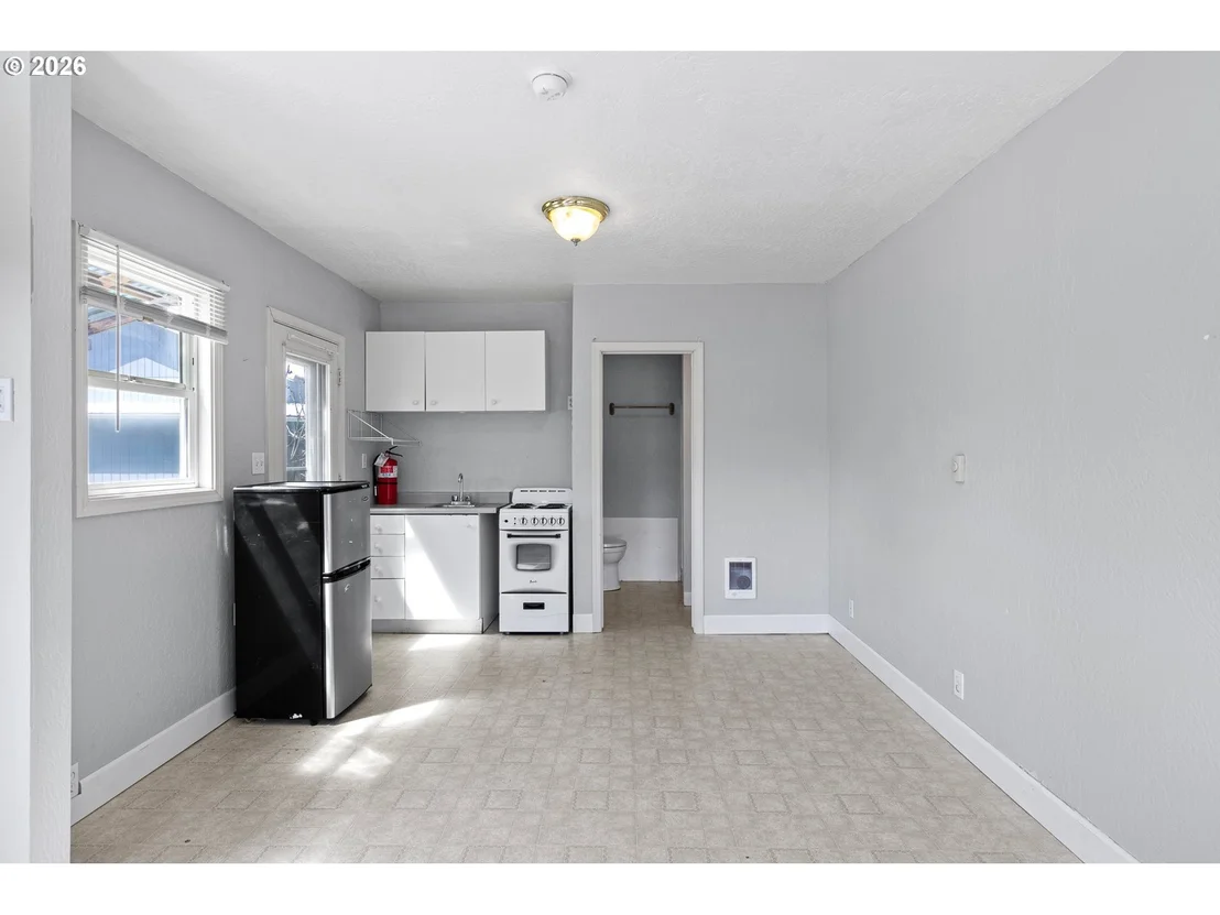 Photo of 78659 SEARS RD