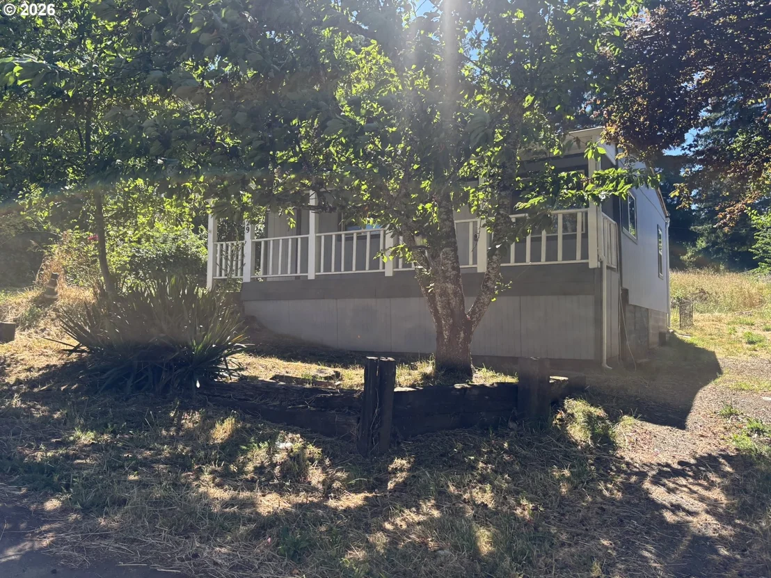 Photo of 629 CHARLES ST