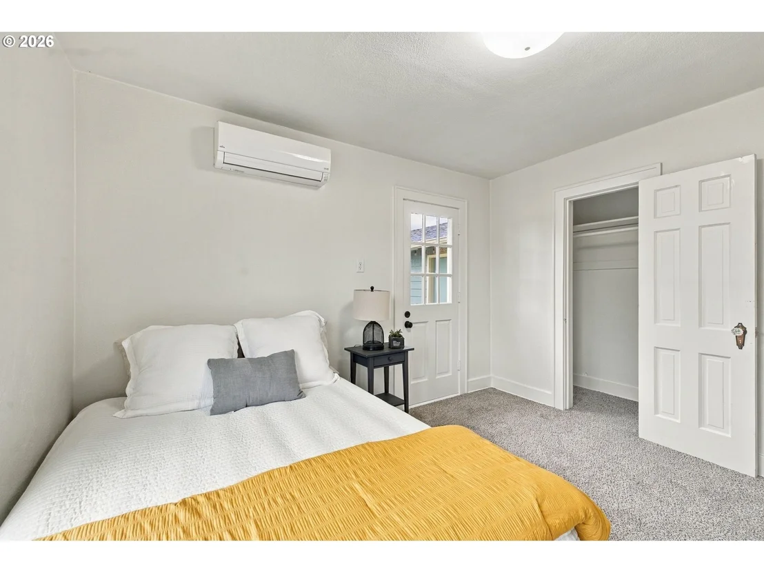 Photo of 352 W M ST