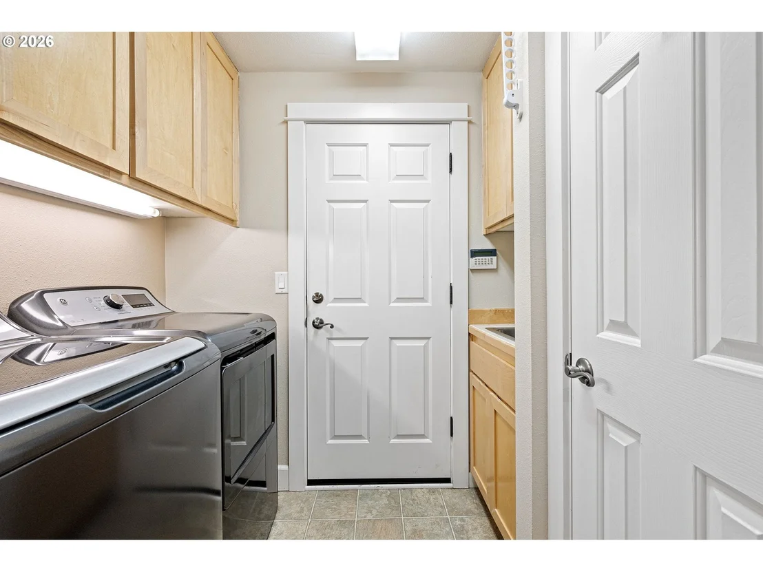 Photo of 3368 BENTLEY AVE