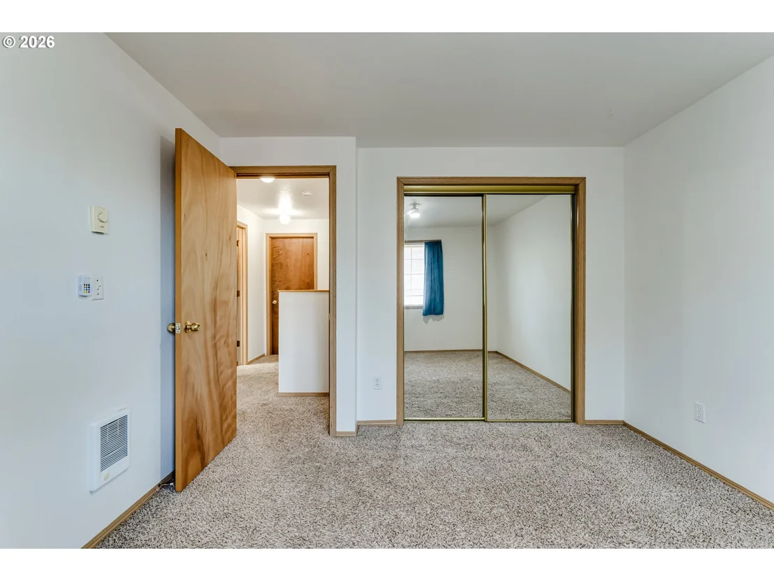 Photo of 112 LEA AVE