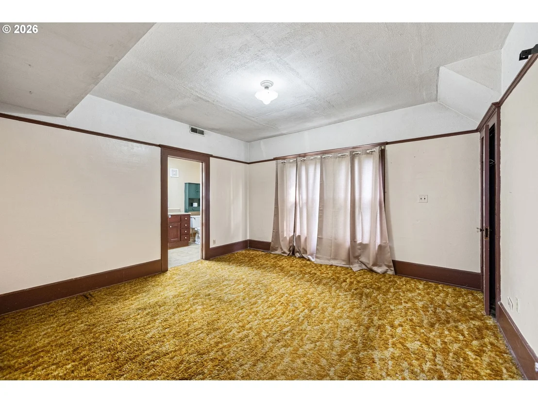 Photo of 5320 ROYAL AVE