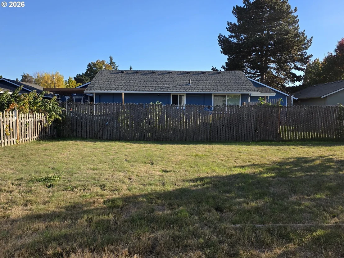 Photo of Unit 30 at 21016 SE STARK ST