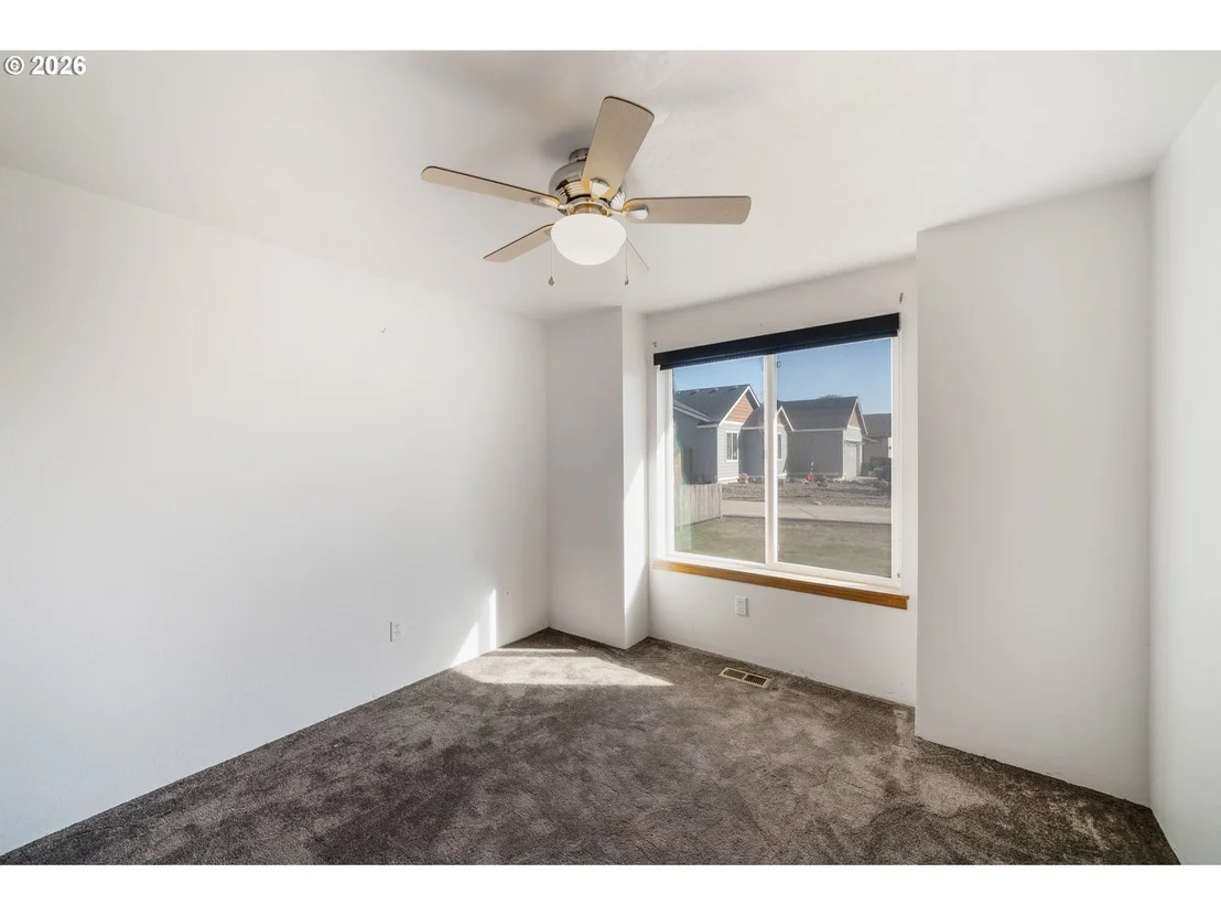 Photo of 668 EGRET AVE