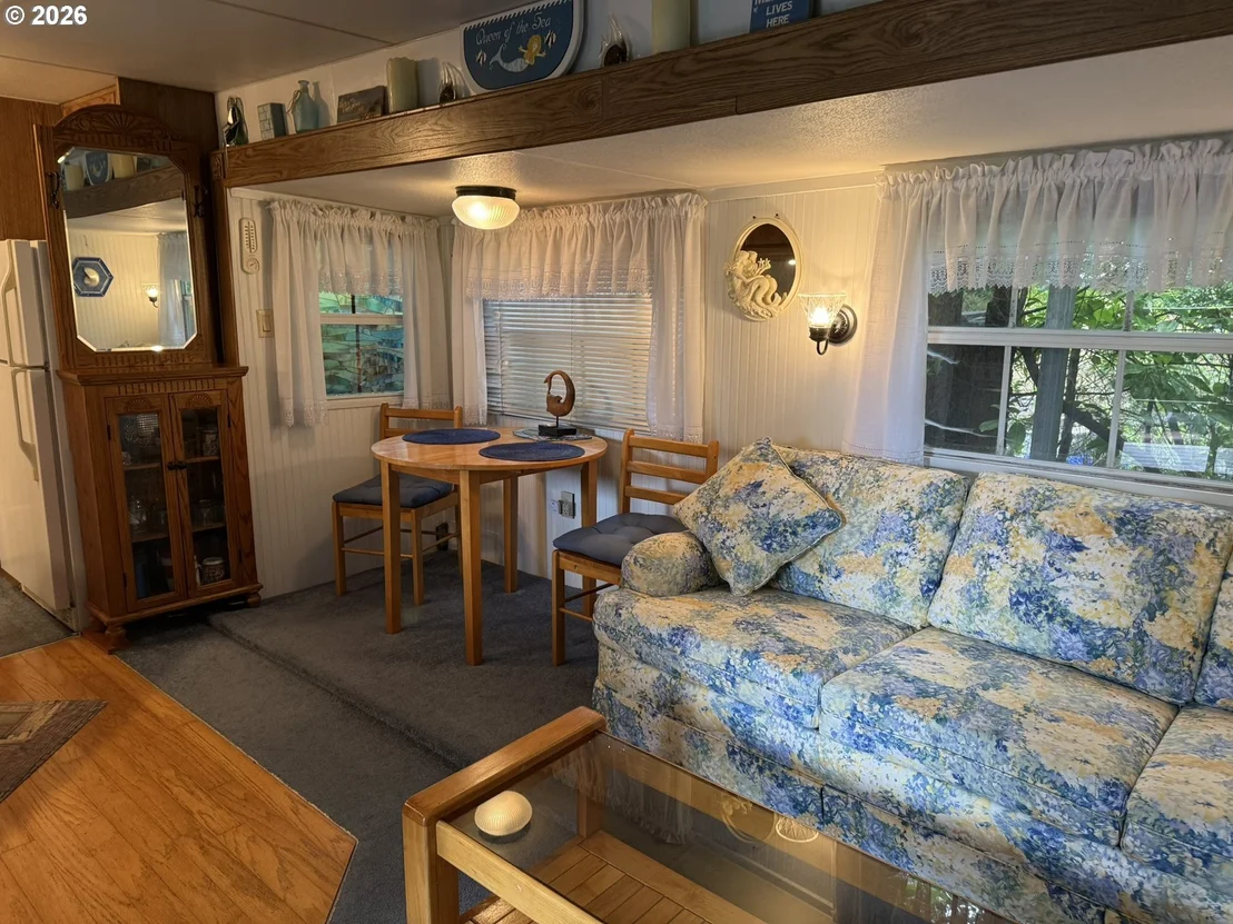 Photo of 112 SAILOR LN