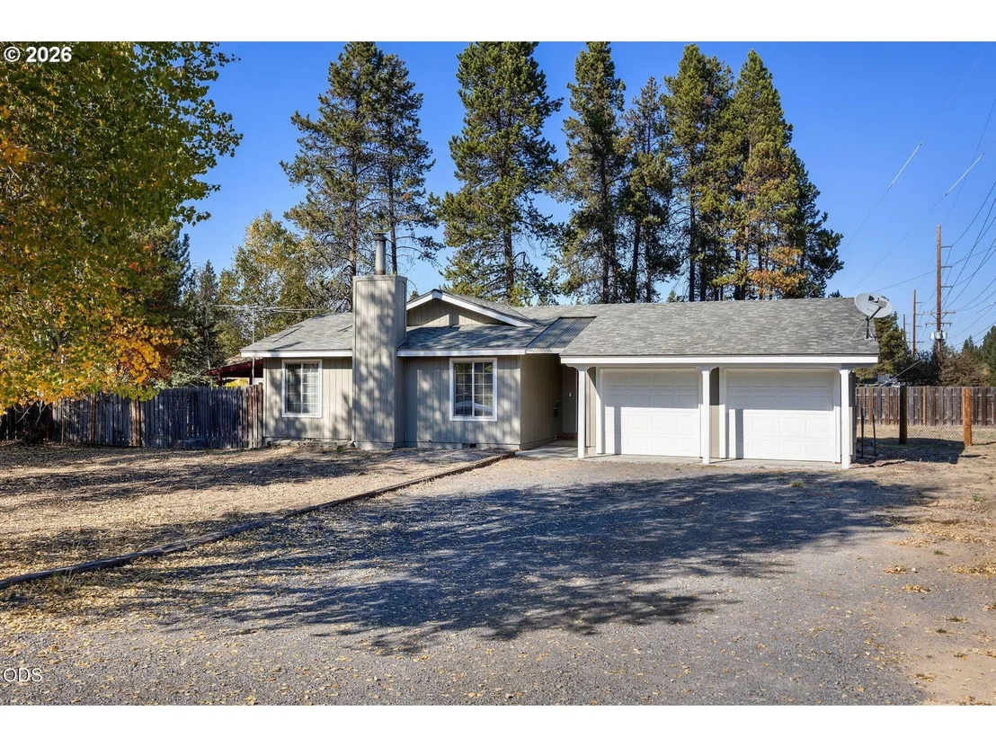 Photo of 52300 GLENWOOD DR