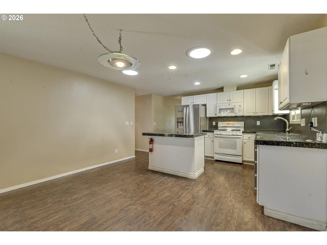 Photo of 1235 CRYSTAL LN