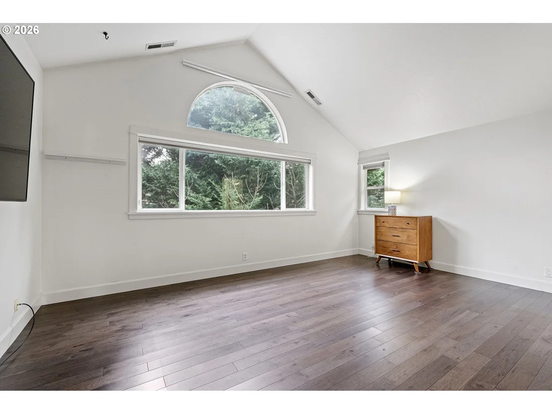 Photo of 3368 BENTLEY AVE