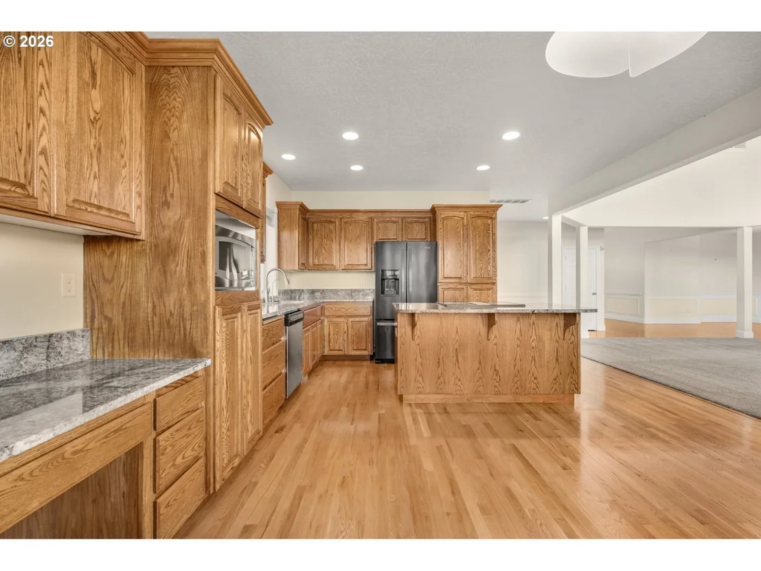 Photo of 21223 NE SHORE DR