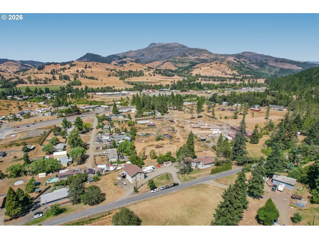 Photo of 216 TERRACE DR
