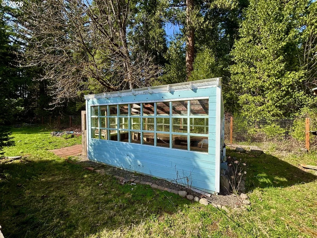 Photo of 55433 MCKENZIE HWY