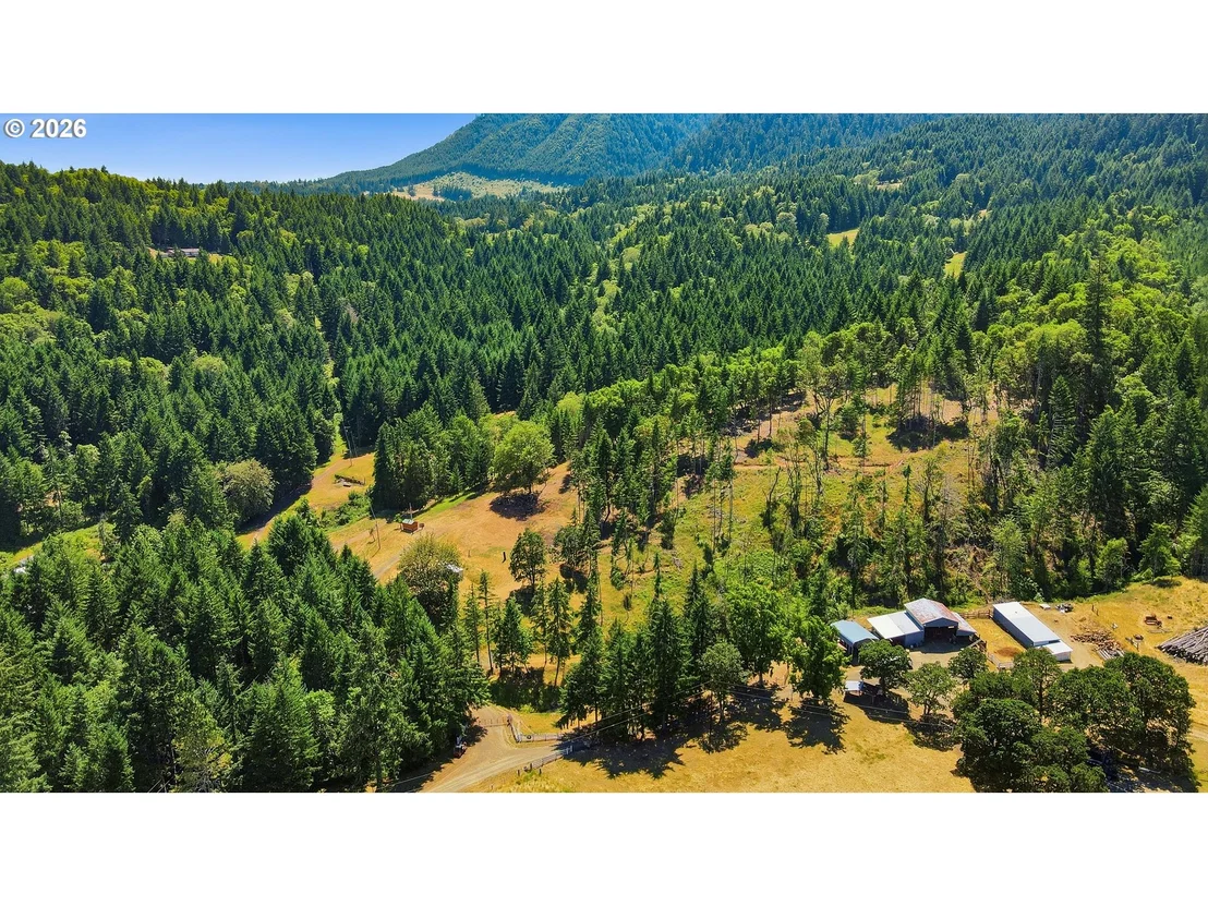 Photo of 1060 MURDOCK DR